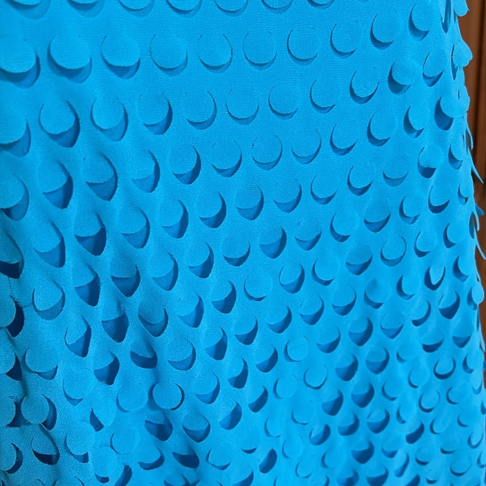 Ann Taylor Lazer Cut Turquoise Tank Top - Picture 3 of 6